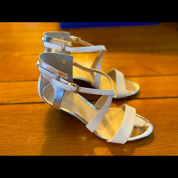 Brand New White Heels 8.5M - Picture 5 of 10